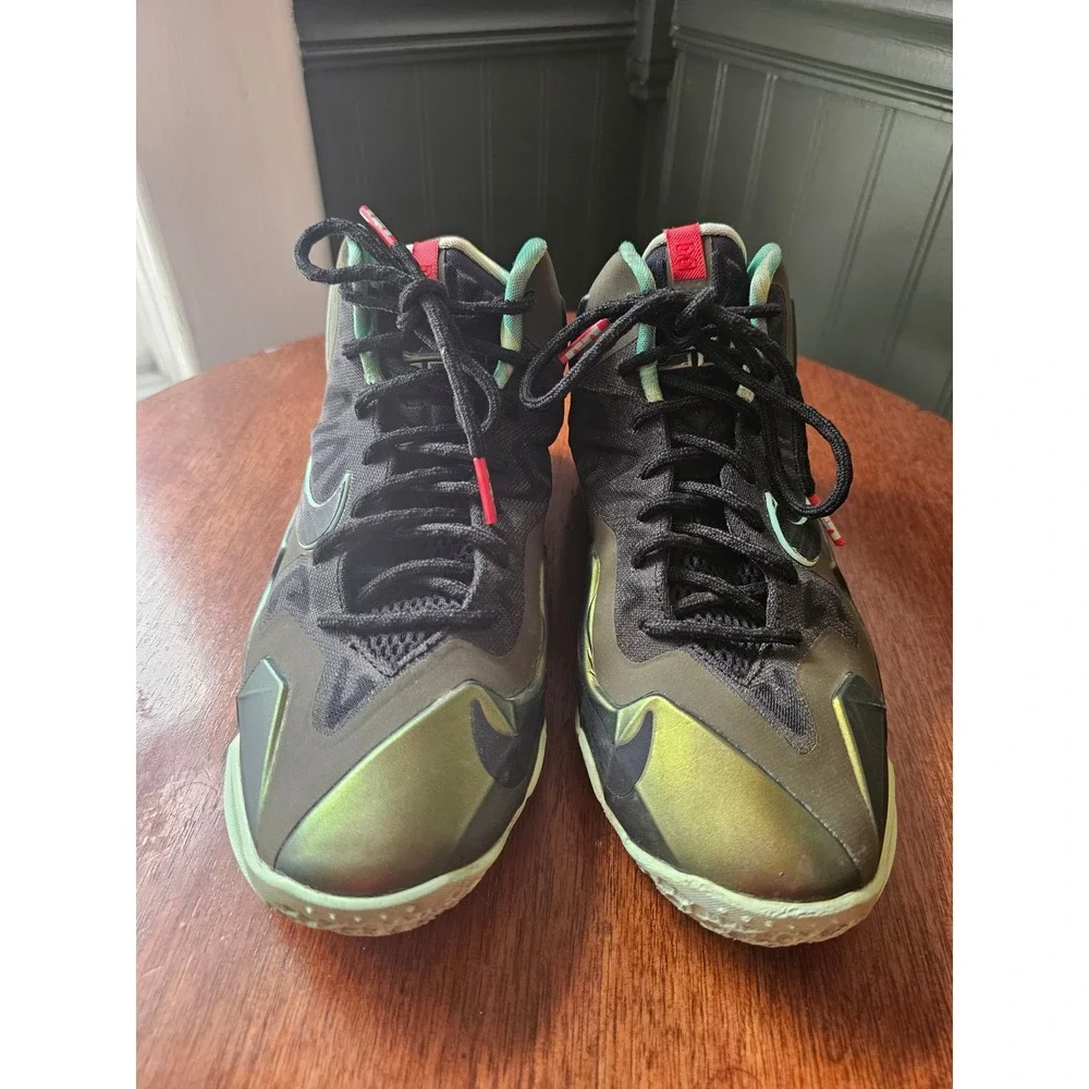 Nike LeBron 11 Kings‎ Pride 621712-700 Kids Basketball Shoes sneakers size 4.5Y